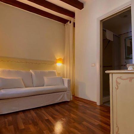 Casa Vacanze Angolo 'Sconto Венеция Екстериор снимка