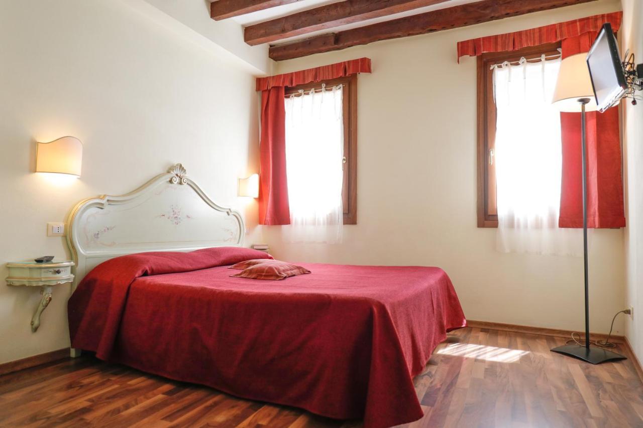 Casa Vacanze Angolo 'Sconto Венеция Екстериор снимка