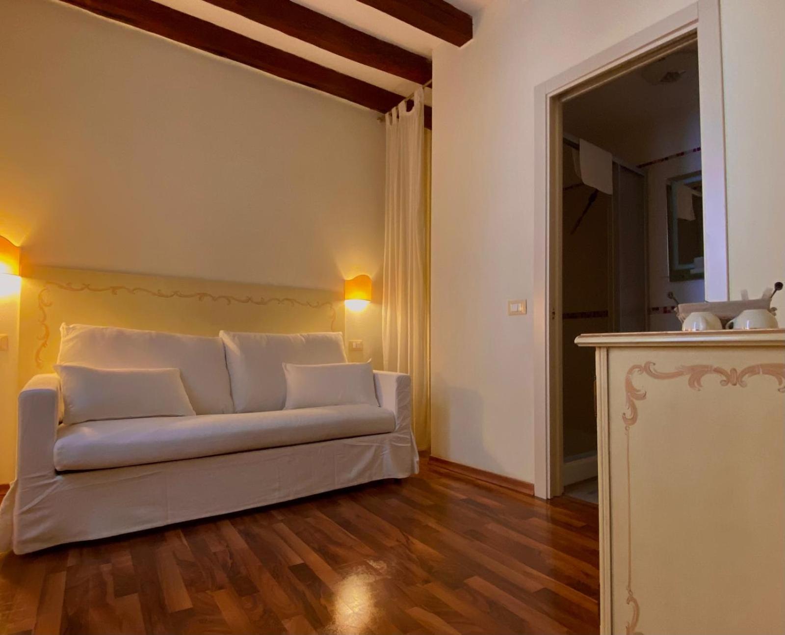 Casa Vacanze Angolo 'Sconto Венеция Екстериор снимка