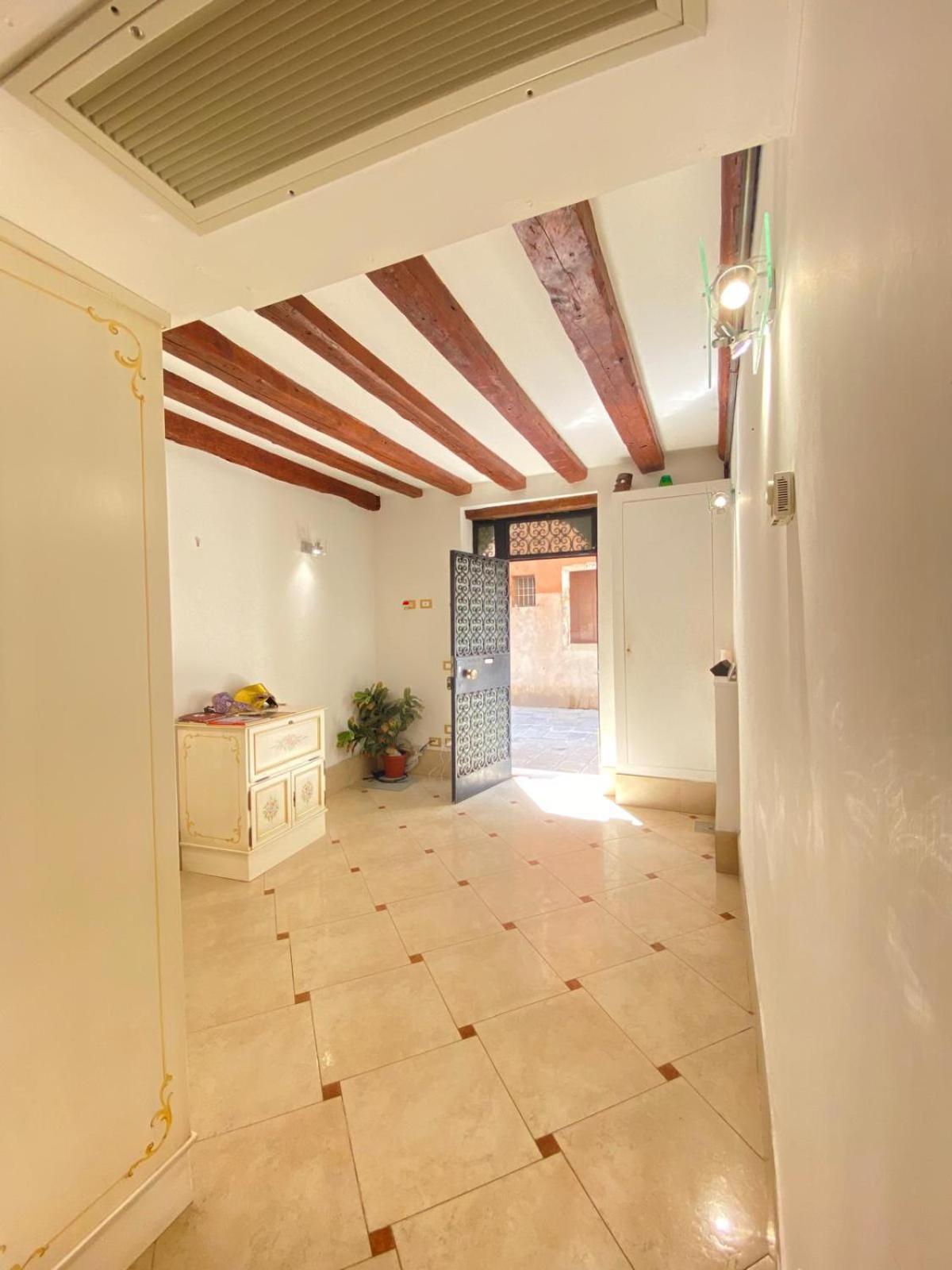Casa Vacanze Angolo 'Sconto Венеция Екстериор снимка