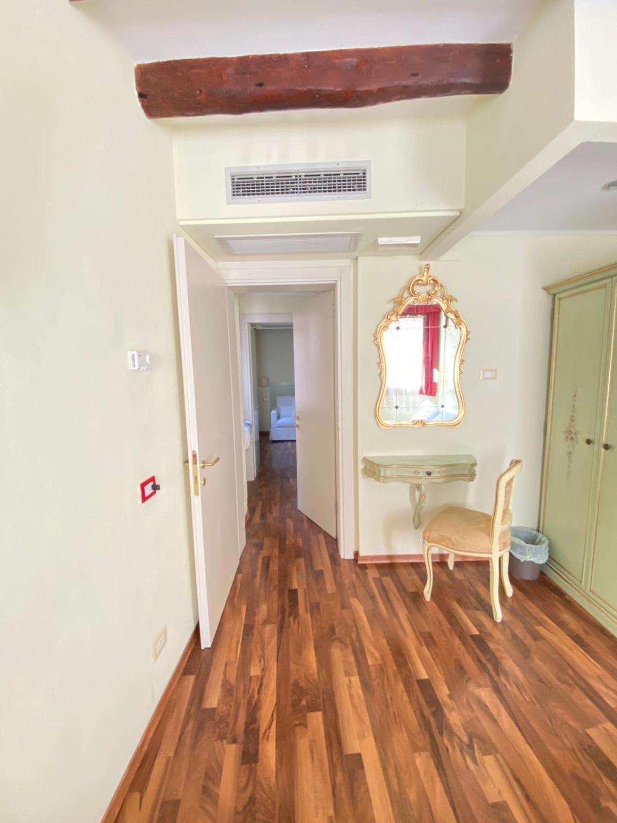 Casa Vacanze Angolo 'Sconto Венеция Екстериор снимка