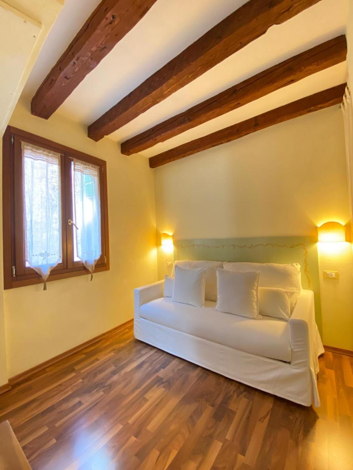 Casa Vacanze Angolo 'Sconto Венеция Екстериор снимка