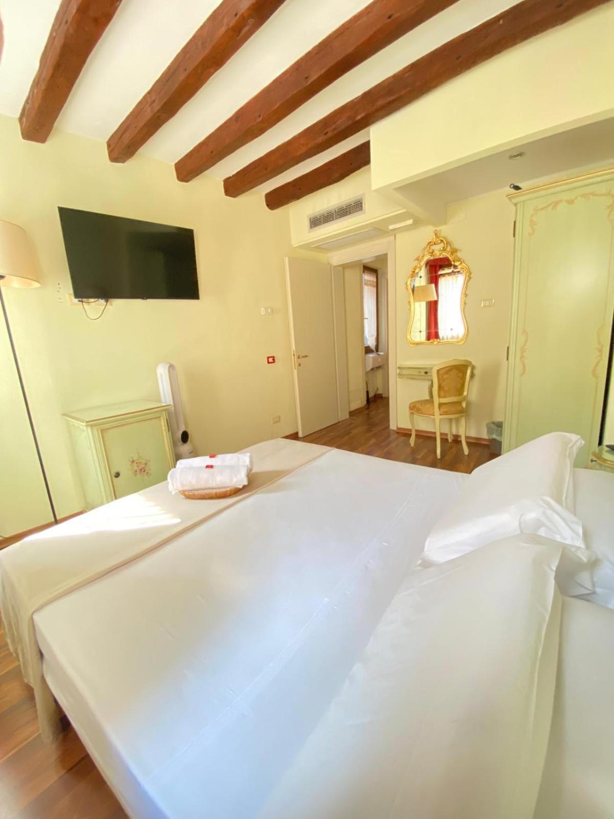 Casa Vacanze Angolo 'Sconto Венеция Екстериор снимка