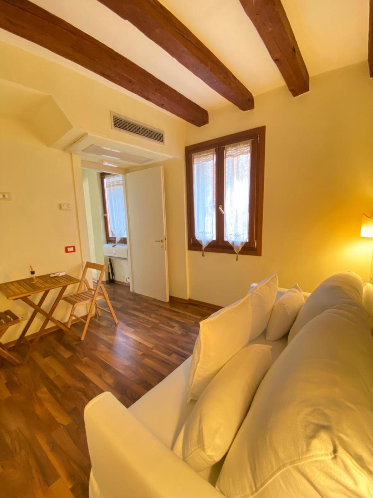Casa Vacanze Angolo 'Sconto Венеция Екстериор снимка
