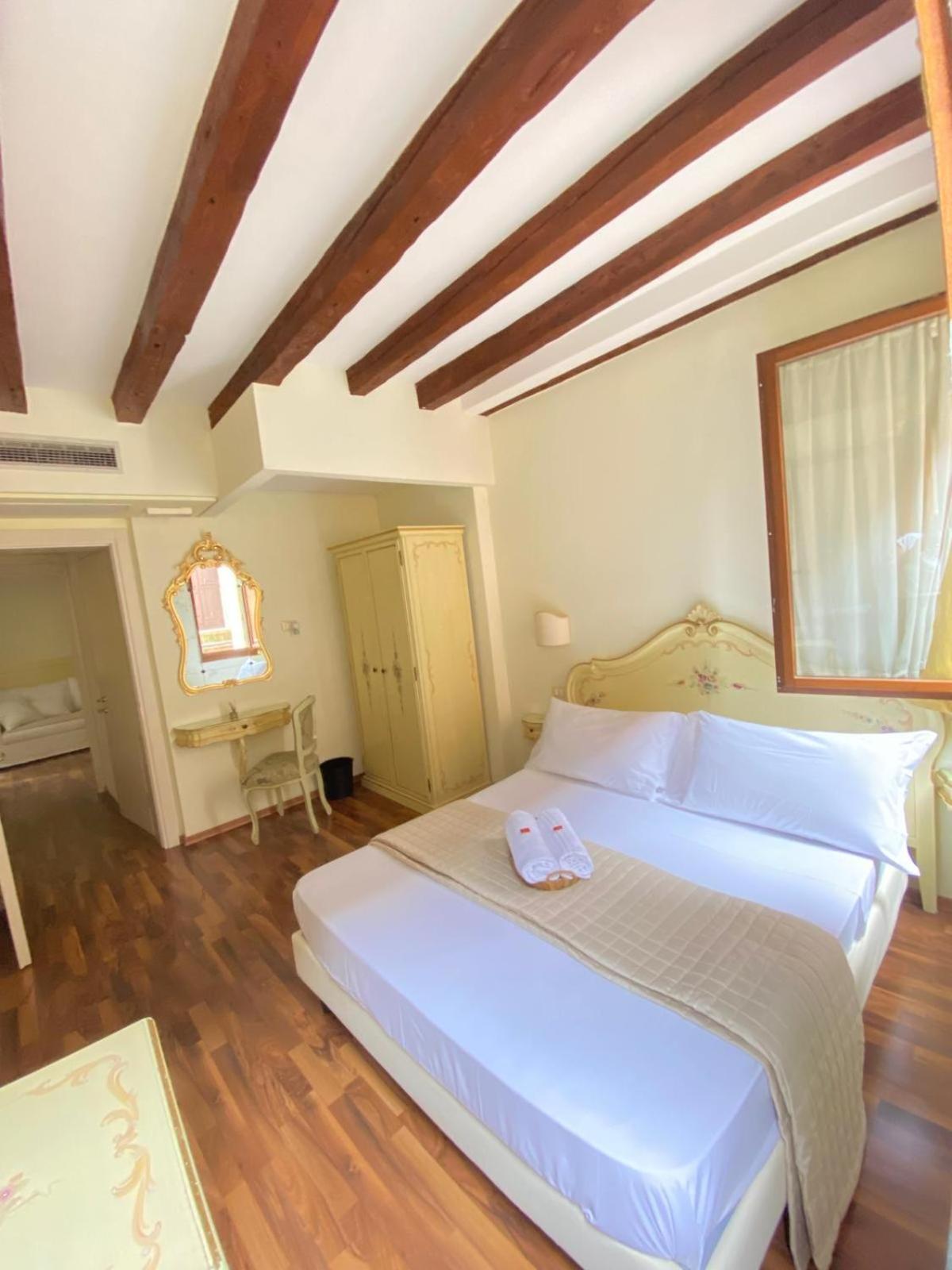 Casa Vacanze Angolo 'Sconto Венеция Екстериор снимка